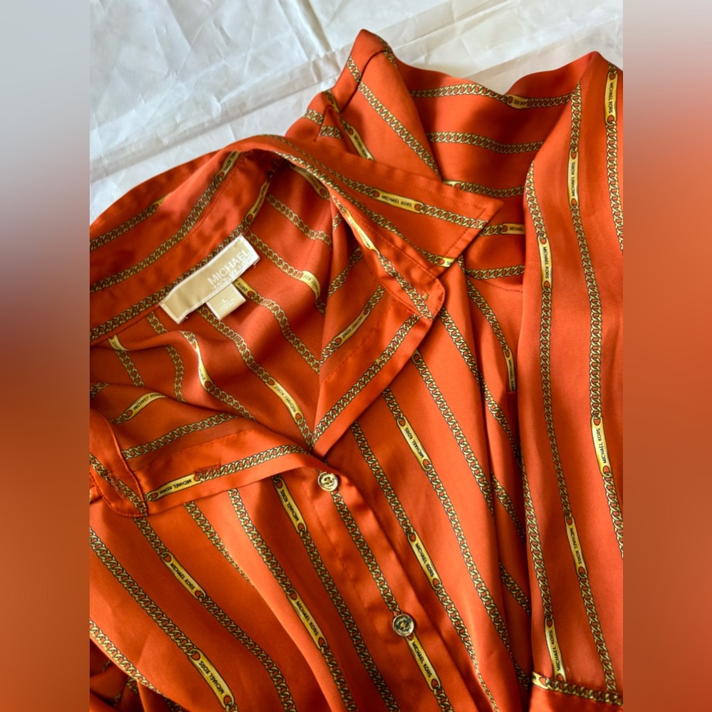 SOLD♥️FINAL SALE💐 MICHAEL KORS chain print button down shirt ✨ - Picture 14 of 15
